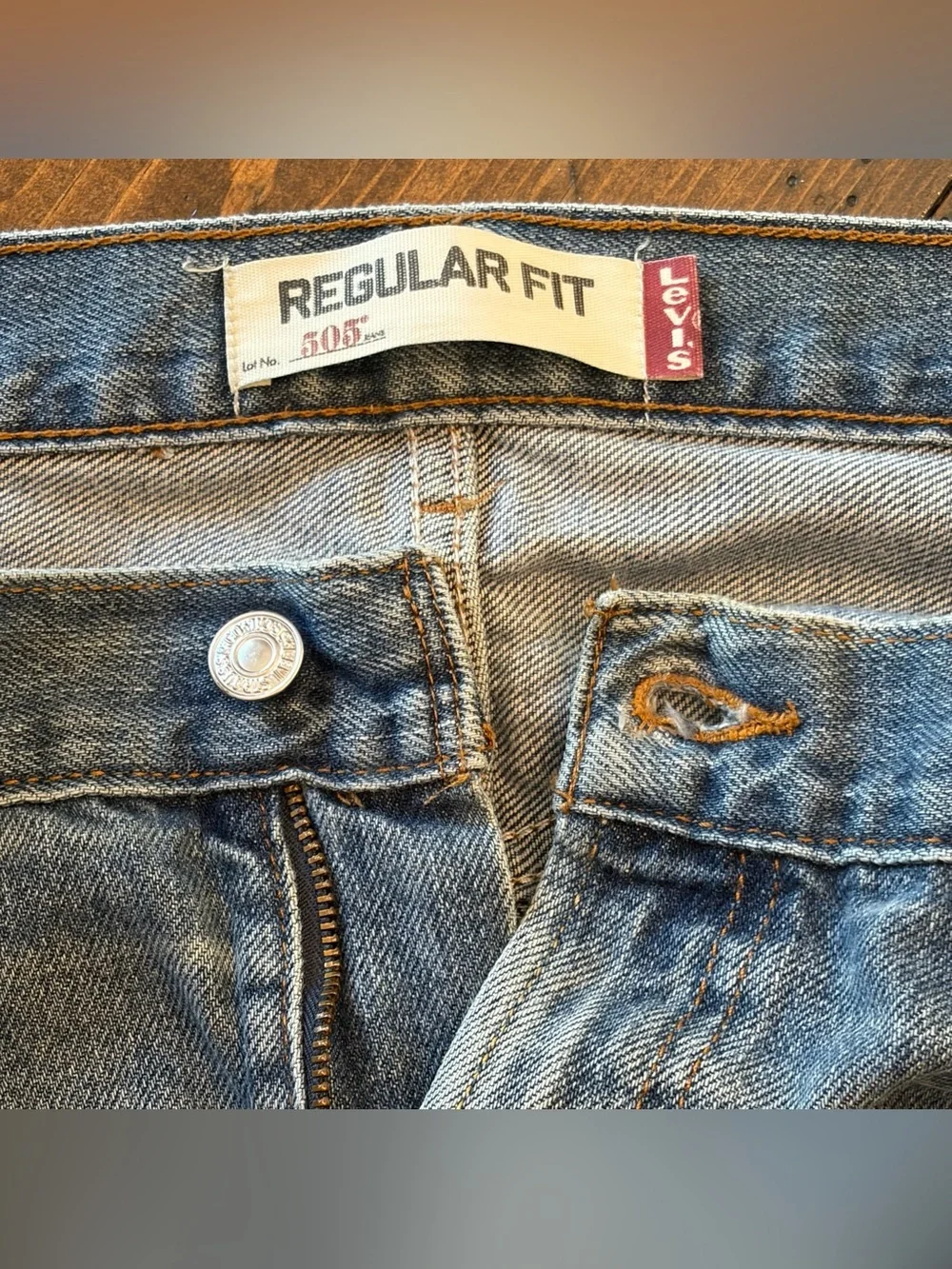 Vintage Y2K Levi’s 505 Regular Fit Faded Distressed Denim Blue Jeans Mens 38x32